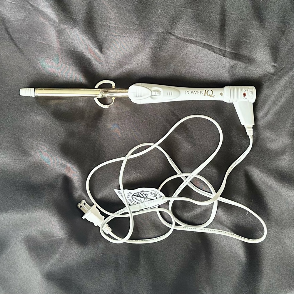 Power IQ Curling Iron - Picture 2 of 6
